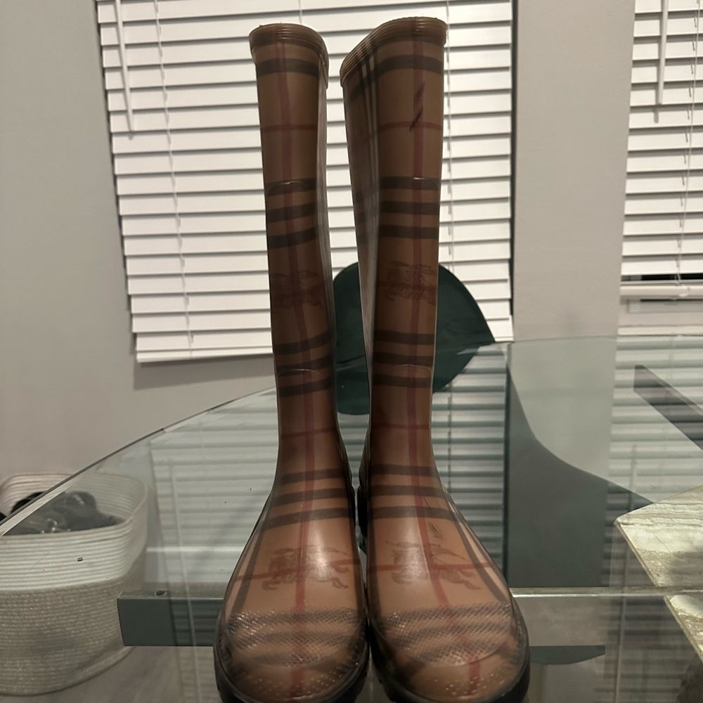 Burberry rain boots
